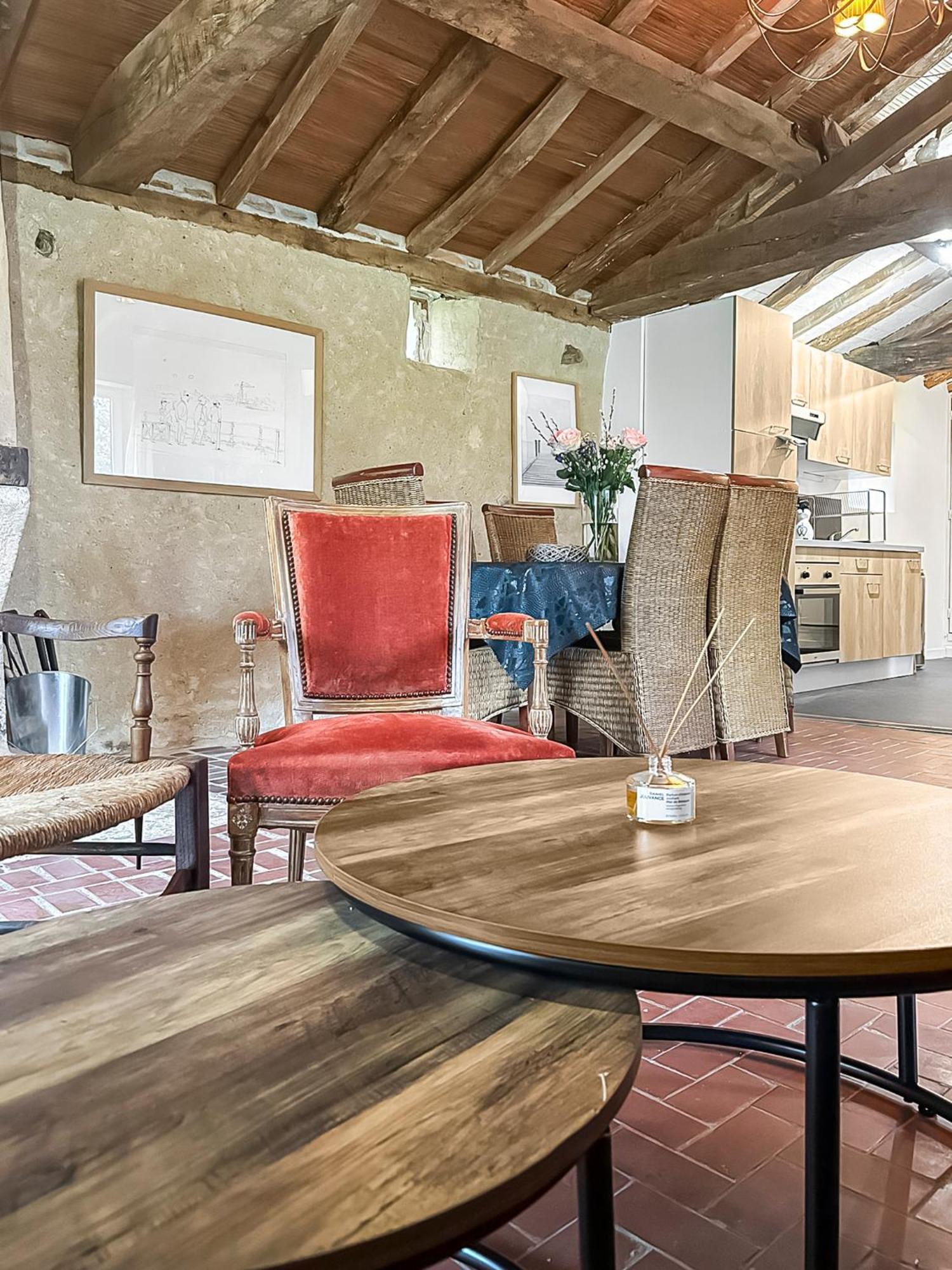 Le Clos Des Ecorcins - Terrasse - Parking Prive Saint-Amand-sur-Sevre Eksteriør bilde